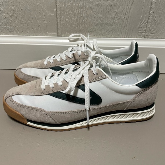 Tretorn Sneakers. Size 7 - Picture 3 of 6